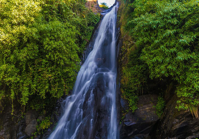 bhagsu-waterfall-1
